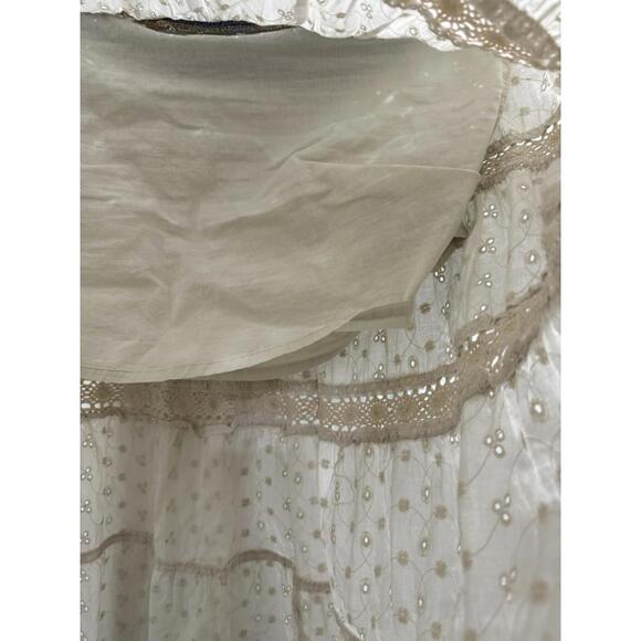 {SOLD} Vintage Bill Blass Denim Jean Boho Eyelet Embroidered Midi Skirt- Size 6 - Picture 6 of 9